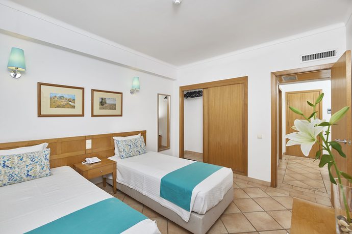 Imagen de la habitación del Aparthotel Oceanus. Foto 2