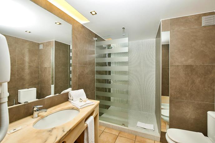Imagen de la habitación del Aparthotel Oceanus. Foto 7