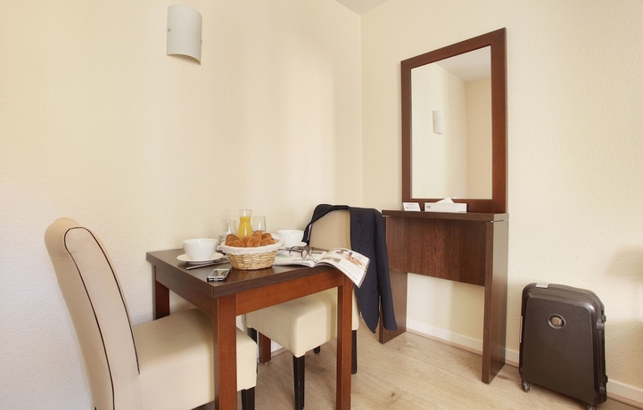 Imagen de la habitación del Aparthotel Odalys City Aix En Provence L'atrium. Foto 3