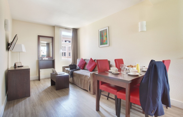 Imagen de la habitación del Aparthotel Odalys City Aix En Provence L'atrium. Foto 8