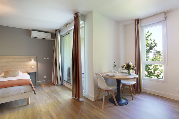 Imagen de la habitación del Aparthotel Odalys City Aix en Provence Le Clos de la Chartreuse. Foto 3