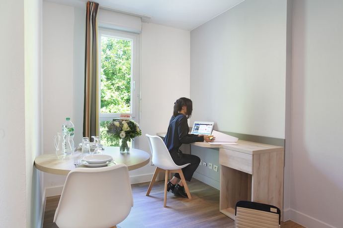 Imagen de la habitación del Aparthotel Odalys City Aix en Provence Le Clos de la Chartreuse. Foto 16