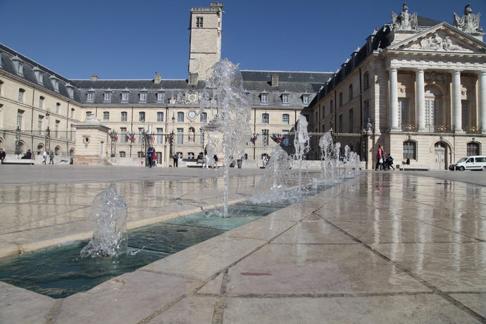 Imagen de los exteriores del Aparthotel Odalys City Dijon Les Cordeliers. Foto 9