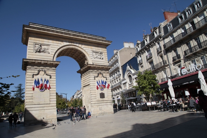 Imagen de los exteriores del Aparthotel Odalys City Dijon Les Cordeliers. Foto 16