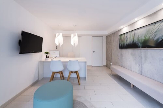 Imagen de los interiores del Aparthotel OliverLux Aparthotel. Foto 19
