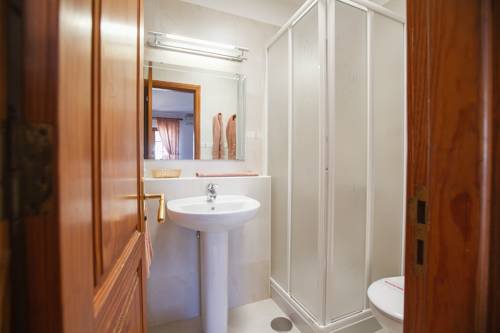Imagen de la habitación del Aparthotel Ona Las Brisas. Foto 12