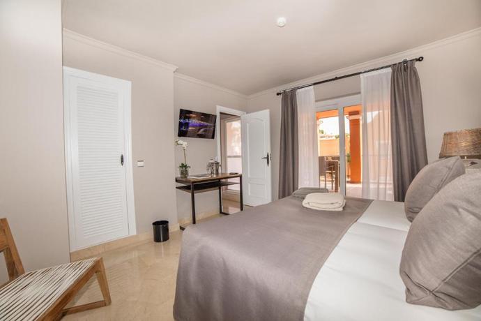 Imagen general del Aparthotel Ona Lomas Village - La Manga Club. Foto 15