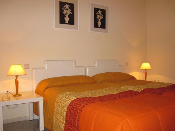 Imagen general del Aparthotel Ona Marbella Inn. Foto 4