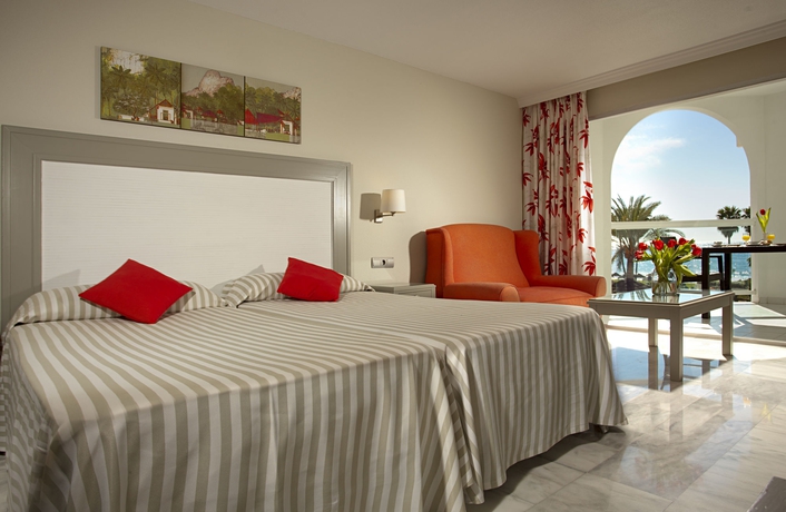 Imagen de la habitación del Aparthotel Ona Marinas de Nerja. Foto 5