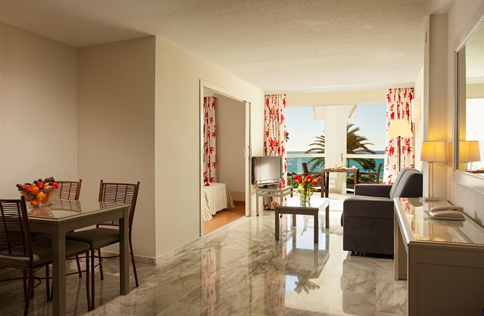 Imagen de los interiores del Aparthotel Ona Marinas de Nerja. Foto 14