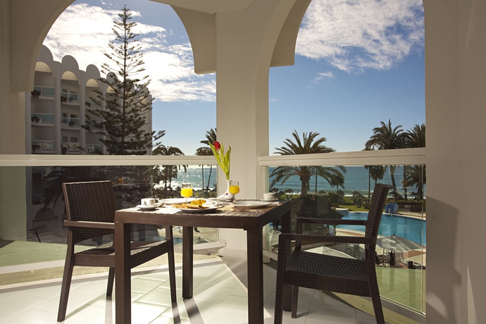 Imagen de la habitación del Aparthotel Ona Marinas de Nerja. Foto 9