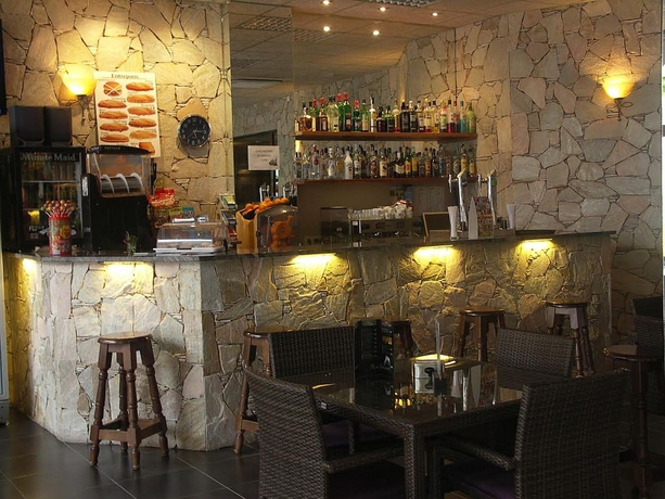 Imagen general del Aparthotel Ona Palam&oacute;s. Foto 3