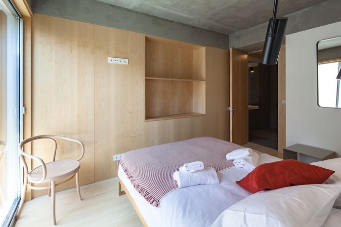 Imagen de la habitación del Aparthotel Oporto Anselmo. Foto 16