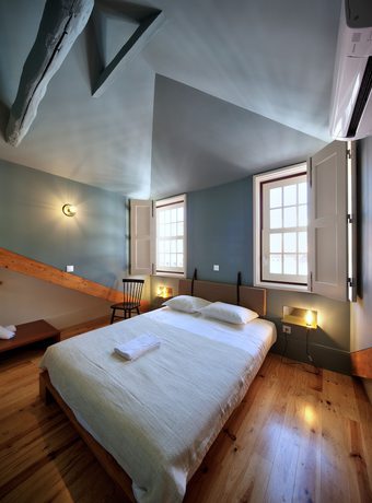 Imagen de la habitación del Aparthotel Oporto Batalha. Foto 3