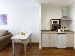 Imagen de la habitación del Aparthotel Ovida. Foto 3
