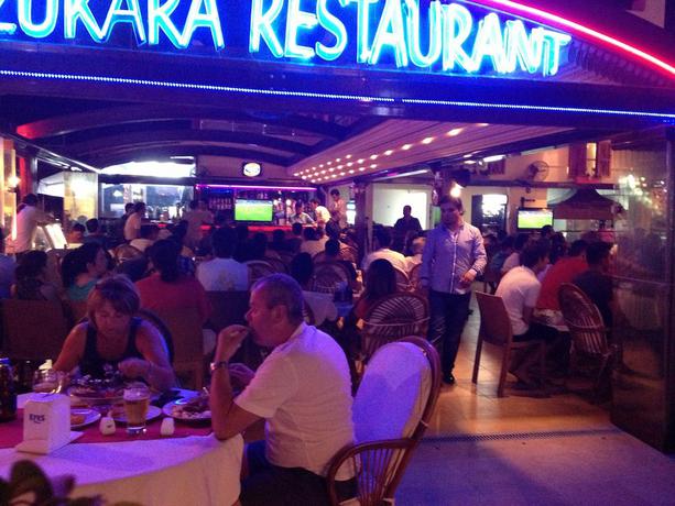 Imagen del bar/restaurante del Aparthotel Ozukara 1 Apart. Foto 2
