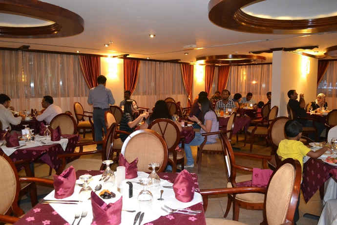 Imagen del bar/restaurante del Aparthotel Palette Sharjah. Foto 3