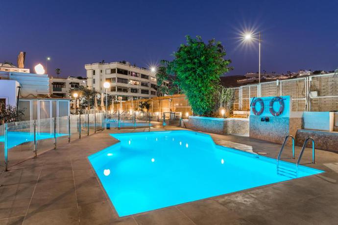 Imagen general del Aparthotel Palm Suites (formerly Calypso Oasis). Foto 3