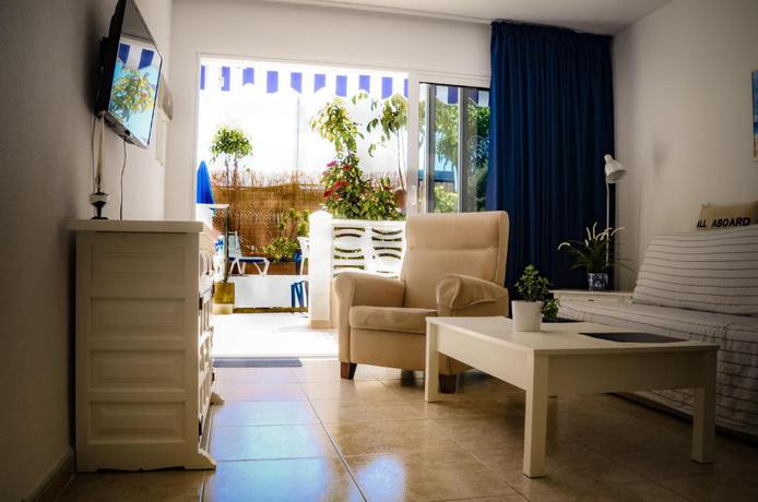 Imagen general del Aparthotel Palm Suites (formerly Calypso Oasis). Foto 17
