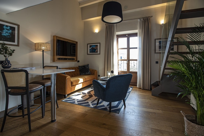 Imagen de la habitación del Aparthotel Palma Suites. Foto 2