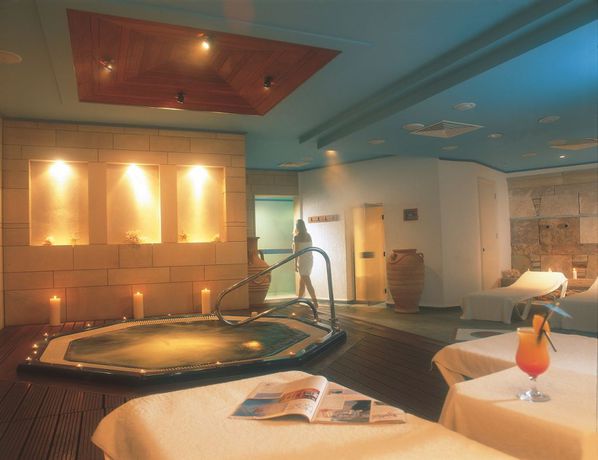 Imagen general del Aparthotel Paphos Gardens Holiday Resort. Foto 3