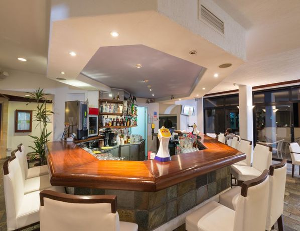 Imagen general del Aparthotel Paphos Gardens Holiday Resort. Foto 5