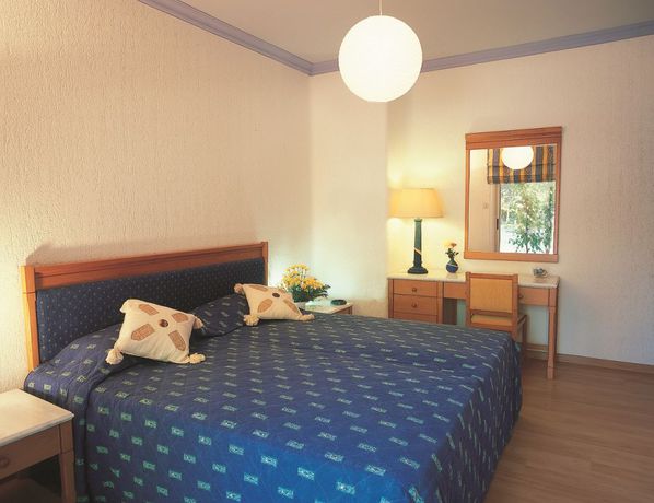 Imagen general del Aparthotel Paphos Gardens Holiday Resort. Foto 12