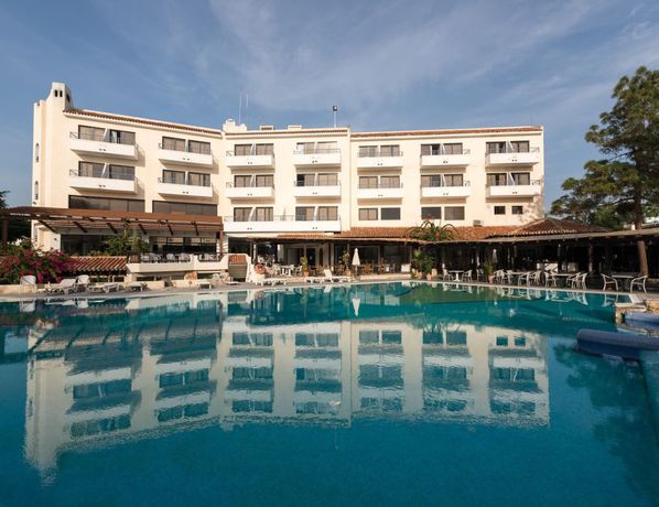 Imagen general del Aparthotel Paphos Gardens Holiday Resort. Foto 14