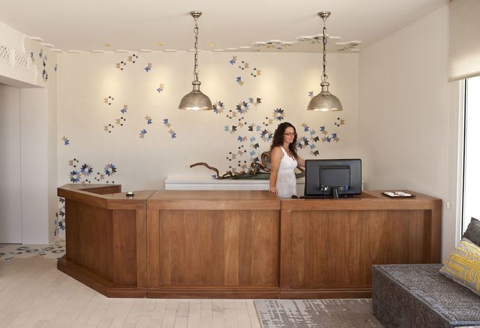 Imagen de los interiores del Aparthotel Para&iacute;so De Los Pinos Apartamentos. Foto 14