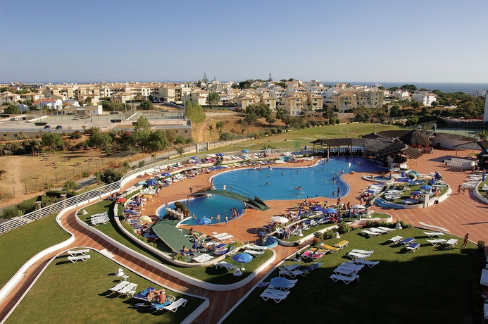 Imagen de los exteriores del Aparthotel Paraiso Albufeira. Foto 7