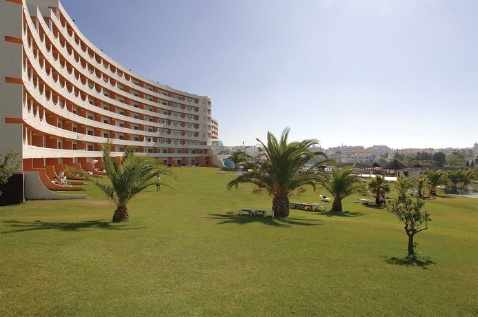 Imagen de los exteriores del Aparthotel Paraiso Albufeira. Foto 8