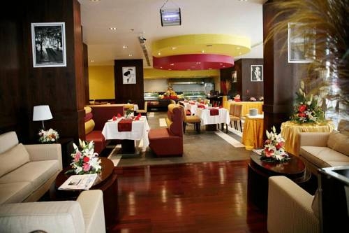 Imagen general del Aparthotel Parkside Suites. Foto 11