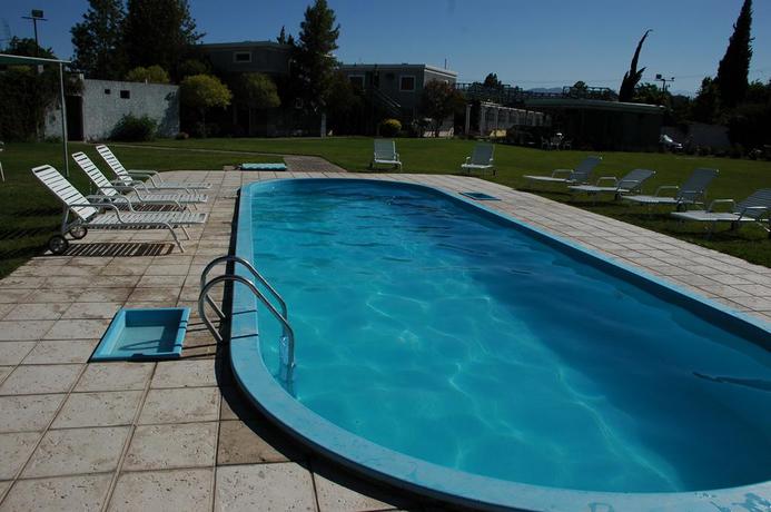 Imagen de la piscina del Aparthotel Parque Apart Hotel. Foto 12