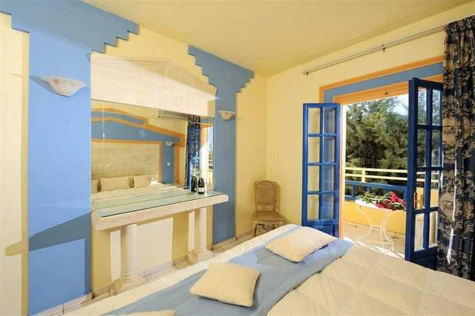 Imagen de la habitación del Aparthotel Parthenis and Suites. Foto 17