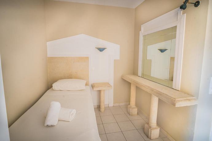 Imagen de la habitación del Aparthotel Parthenis and Suites. Foto 19