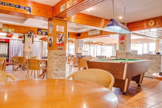 Imagen del bar/restaurante del Aparthotel Paul Marie, Ayia Napa. Foto 3
