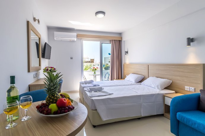 Imagen de la habitación del Aparthotel Paul Marie, Ayia Napa. Foto 11