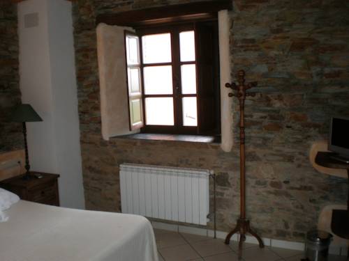 Imagen de la habitación del Aparthotel Penarronda Playa. Foto 4