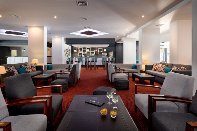 Imagen del bar/restaurante del Aparthotel Pestana Cascais Ocean And Conference. Foto 3