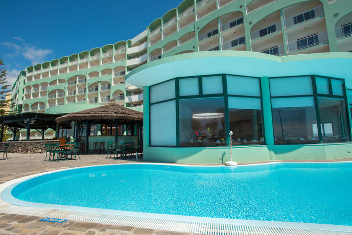 Imagen general del Aparthotel Pestana Ocean Bay Resort. Foto 12