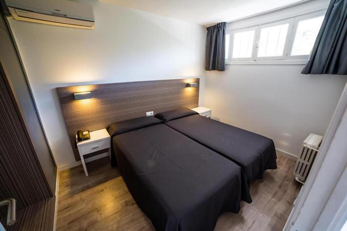 Imagen de la habitación del Aparthotel Pierre & Vacances Mallorca Deya. Foto 9