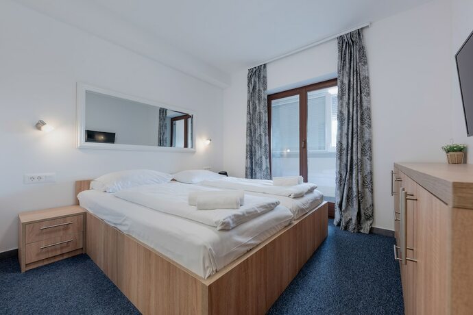 Imagen de la habitación del Aparthotel Plat. Foto 15
