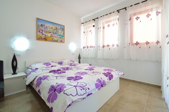Imagen de la habitación del Aparthotel Plat. Foto 26