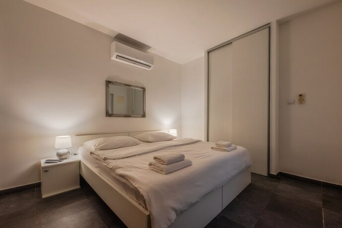 Imagen de la habitación del Aparthotel Plat. Foto 32