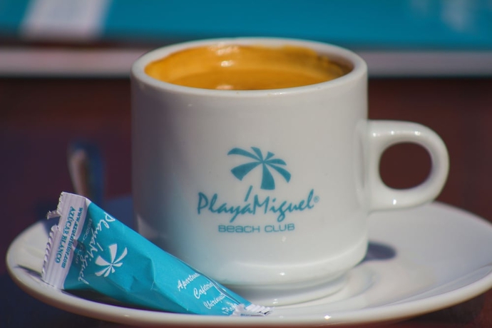 Imagen del bar/restaurante del Aparthotel Playa Miguel Beach Club and. Foto 3