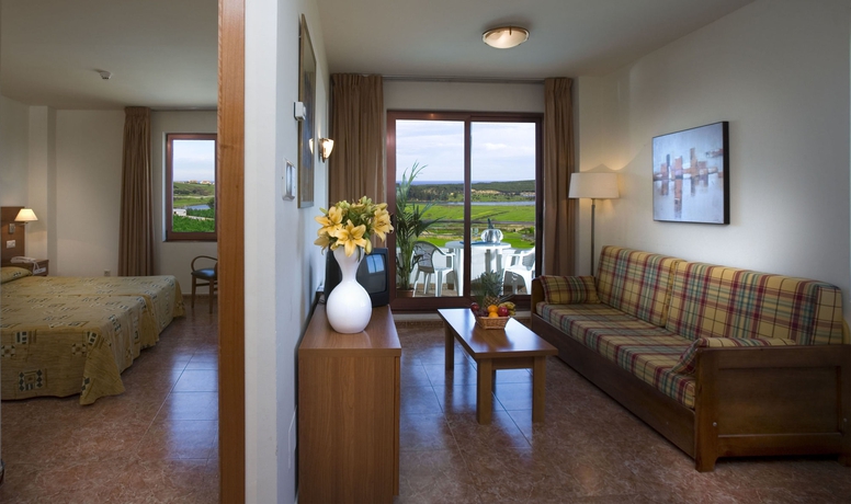 Imagen de la habitación del Aparthotel Playas de Liencres. Foto 7
