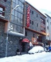 Imagen general del Aparthotel Poblad&oacute;, Arinsal. Foto 1
