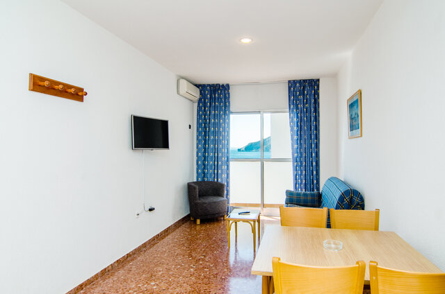 Imagen de la habitación del Aparthotel Port Europa Hotel. Foto 3