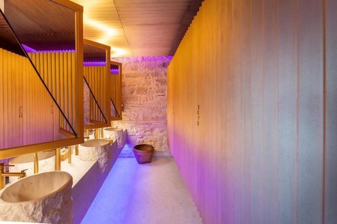 Imagen de los interiores del Aparthotel Porter&iacute;a Santa Clara Boutique By Sojo. Foto 8