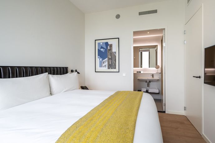 Imagen de la habitación del Aparthotel Premier Suites Plus Amsterdam. Foto 16